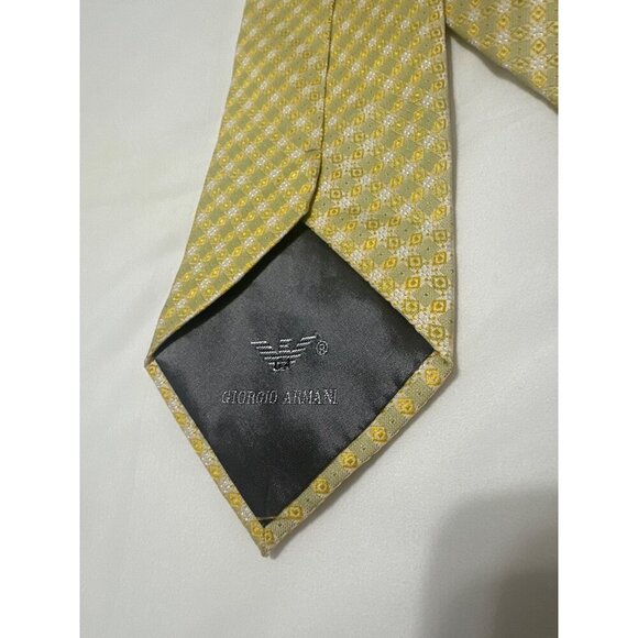 Giorgio Armani 100% Silk Handmade Yellow & Gold Patterned Tie - Picture 4 of 5